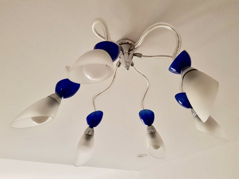 de-majo-comete-soffitto
