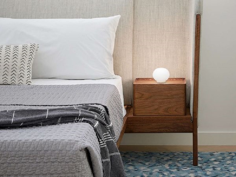 mini-glo-ball-t-white-table-morrison-flos-03